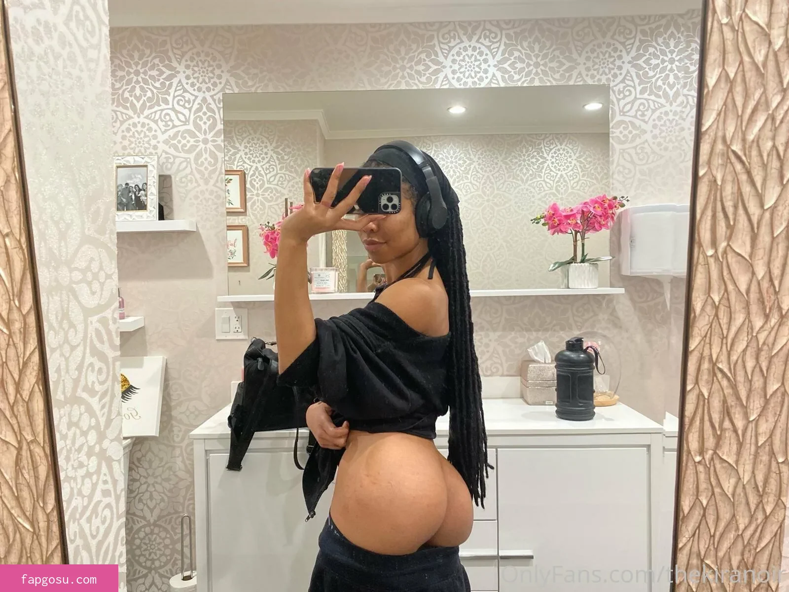 Kira Noir