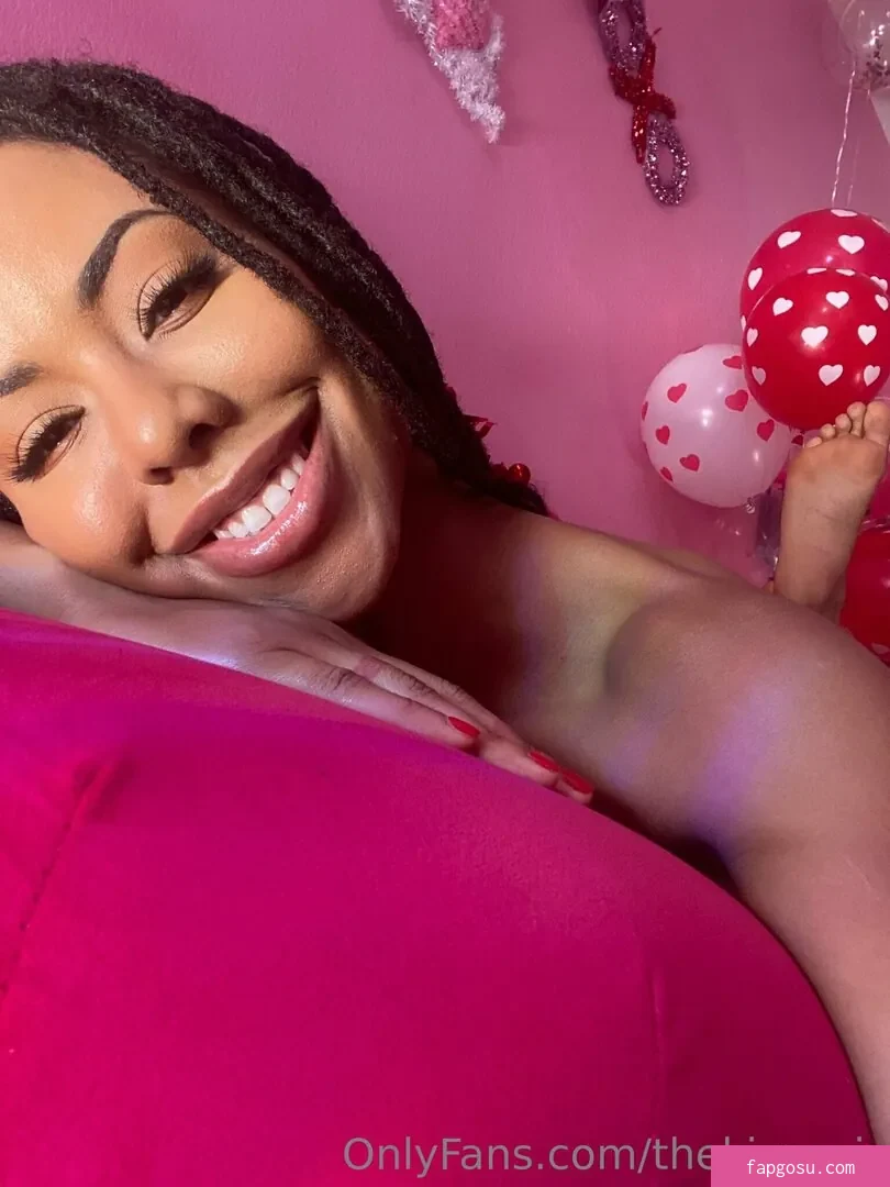 Kira Noir