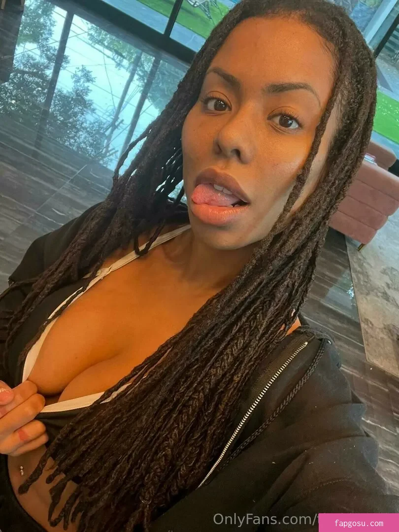 Kira Noir