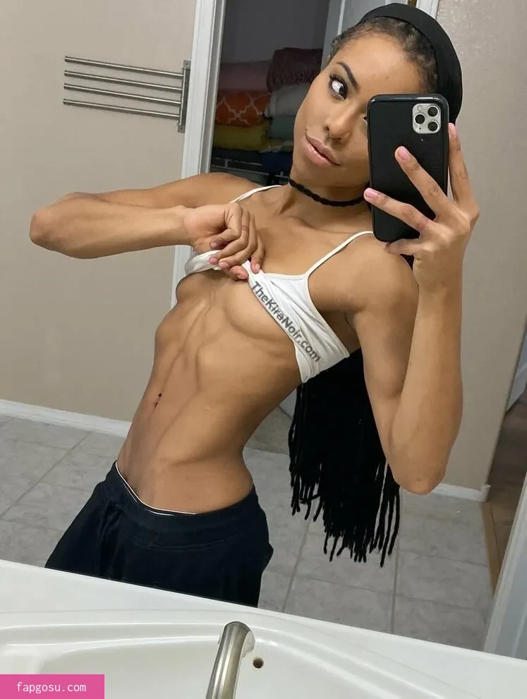 Kira Noir