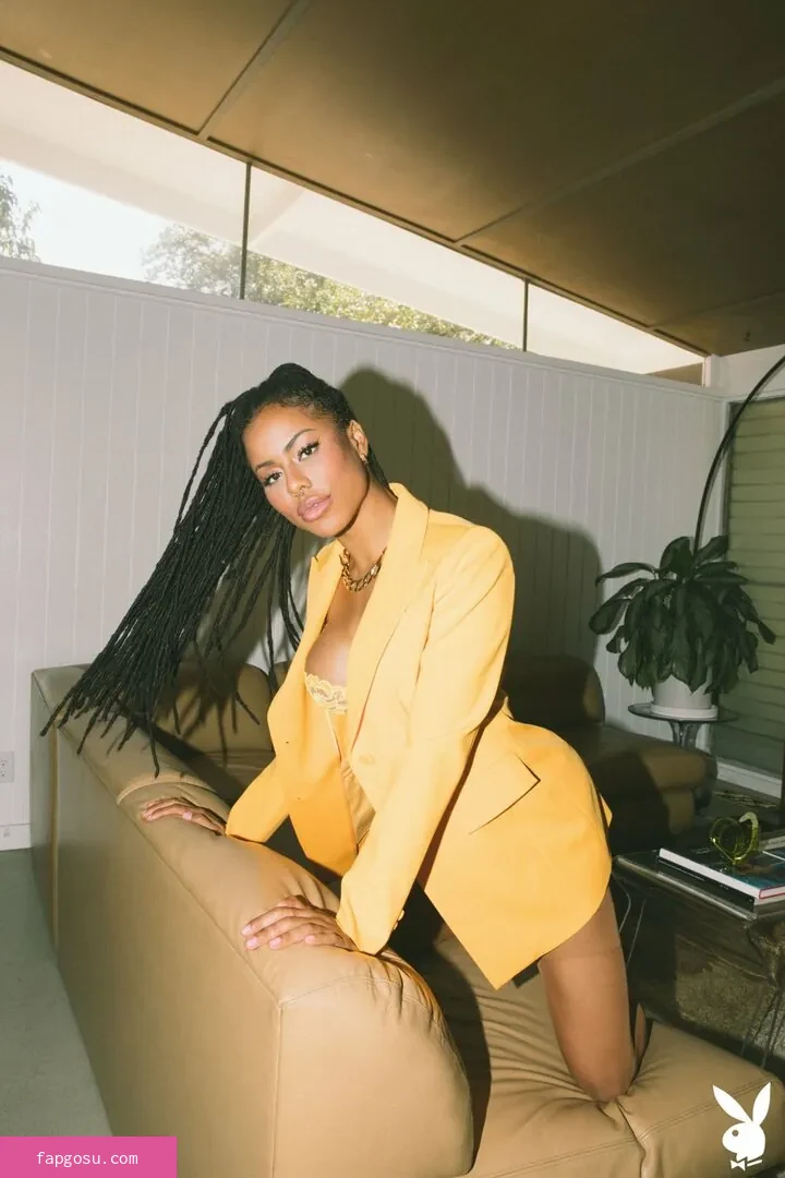 Kira Noir