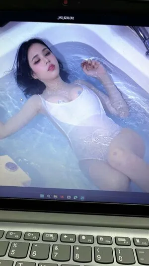 Kura Onee-san