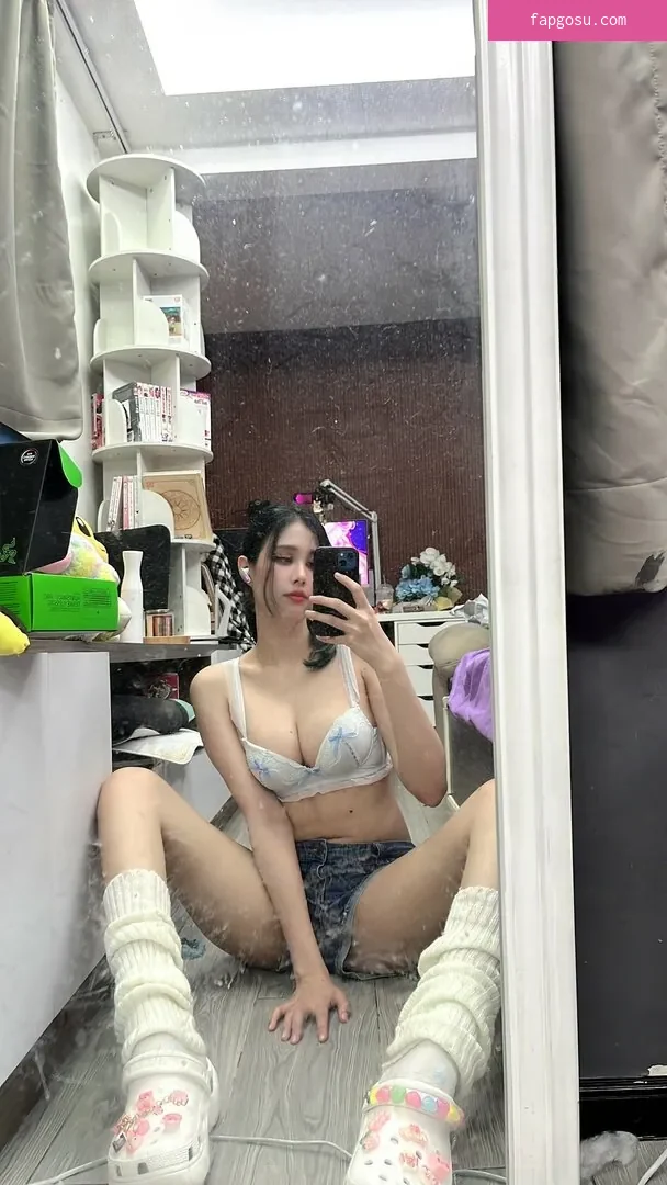 Kura Onee-san - Photo #1253