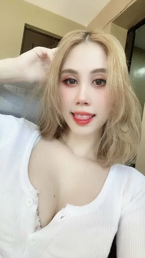 Kura Onee-san