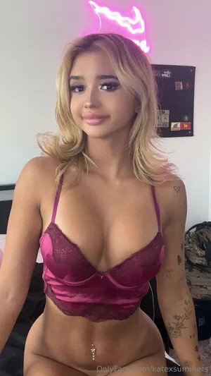 Kaitlyn Summer content