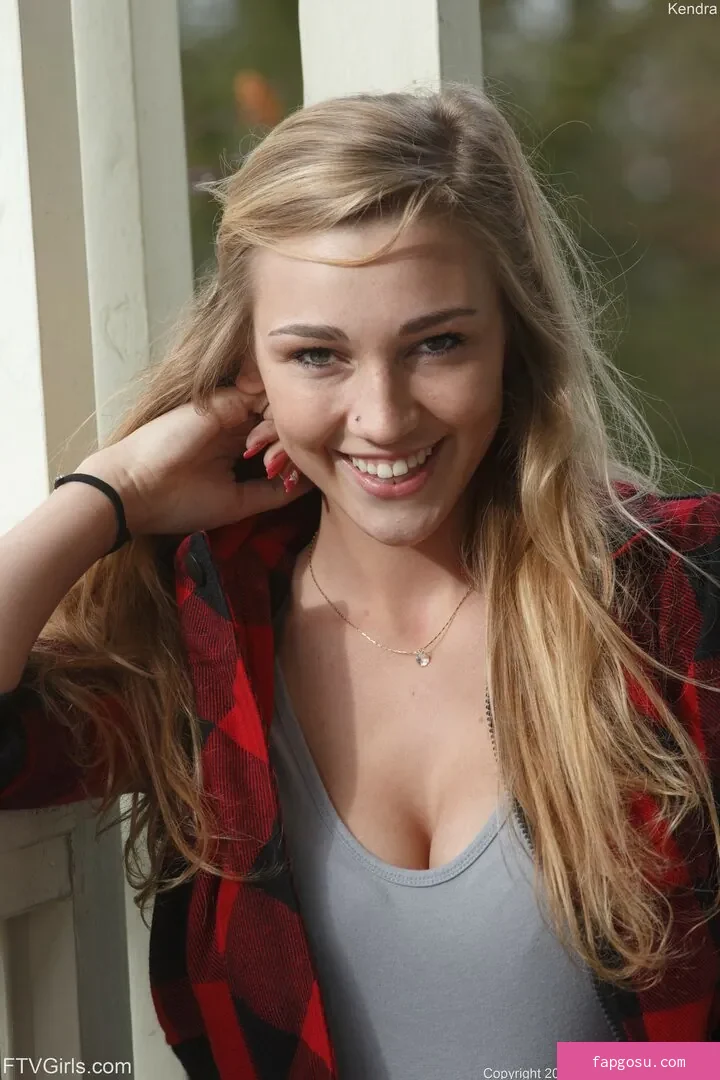 Kendra Sunderland