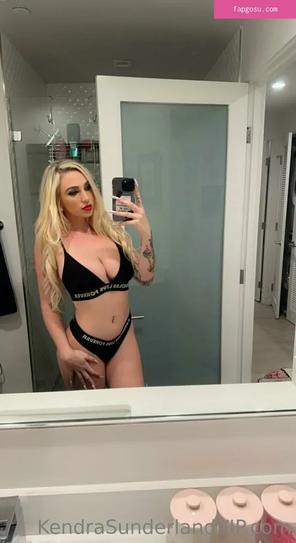 Kendra Sunderland