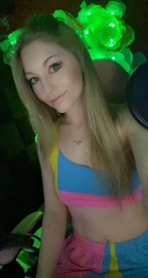 Kay_TheRealIzzy content