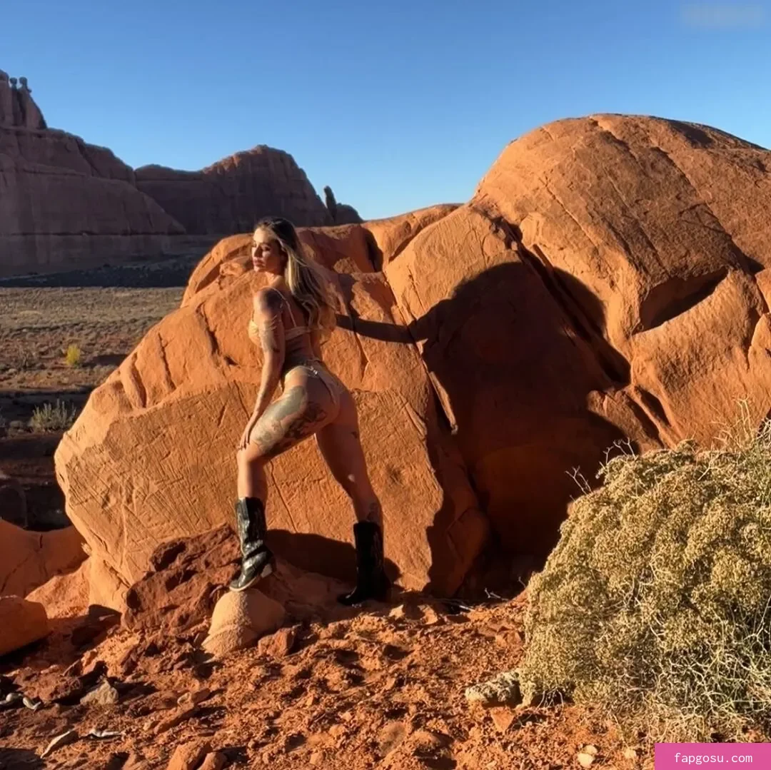 Kleio Valentien