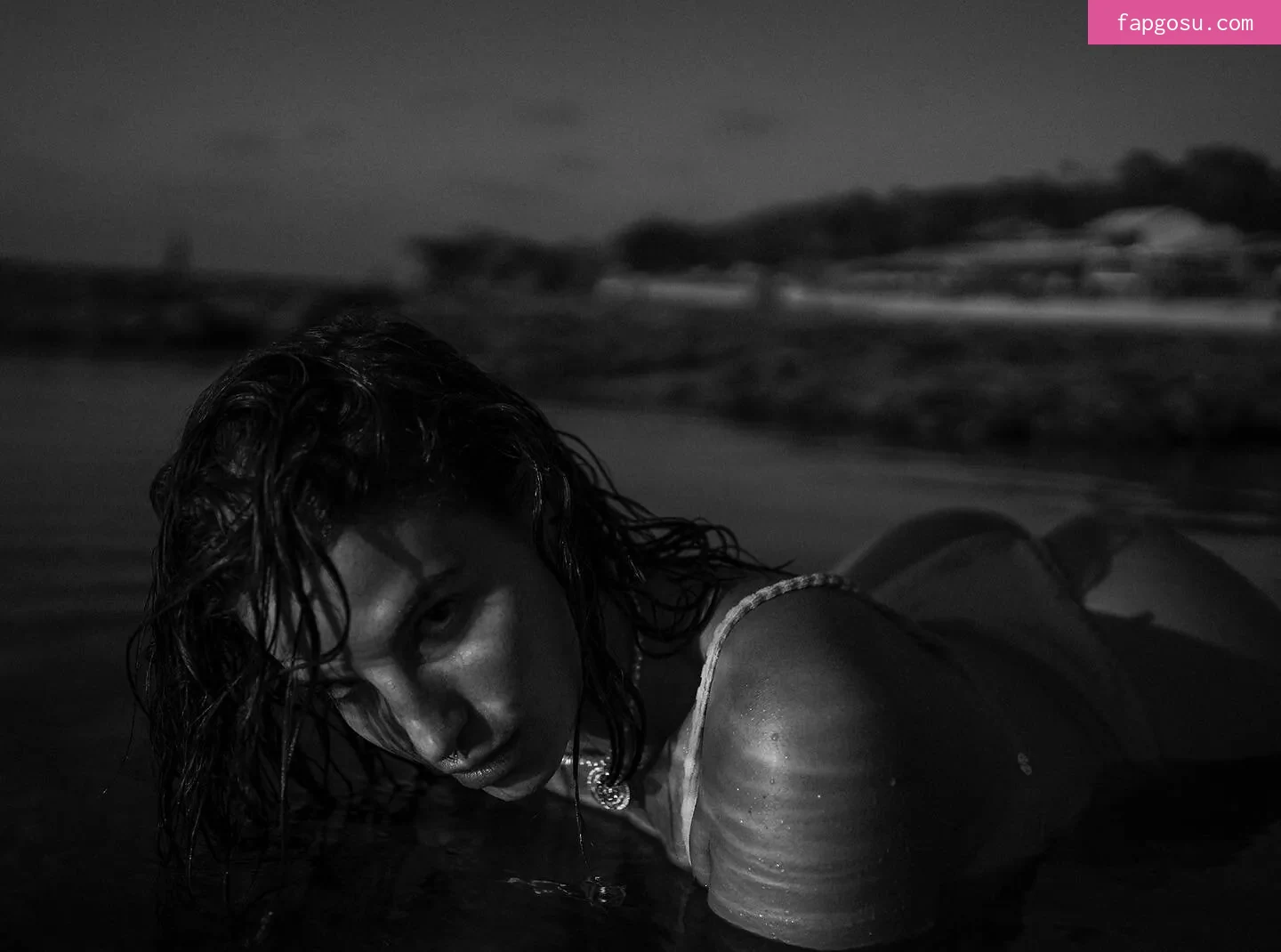 Lasirena69 - Photo #583