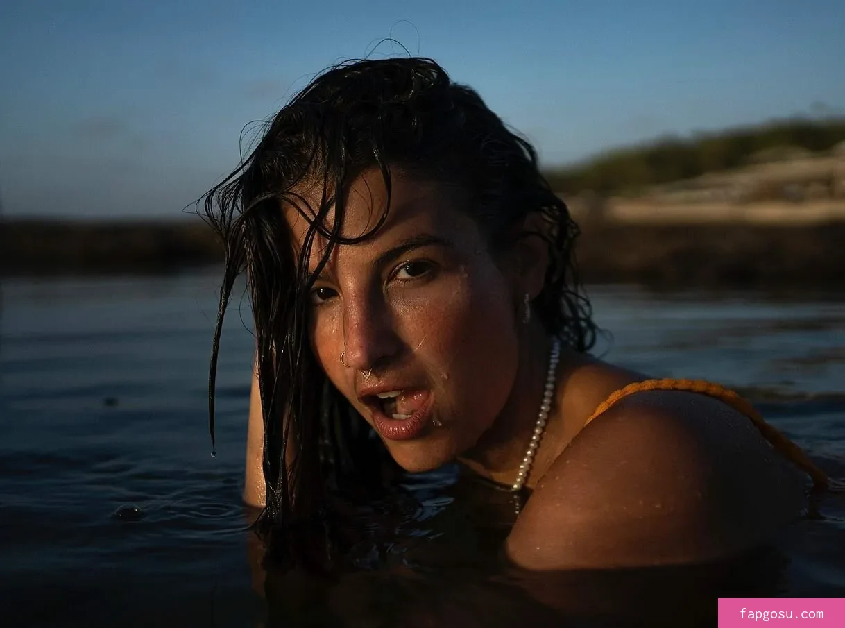 Lasirena69 - Photo #584