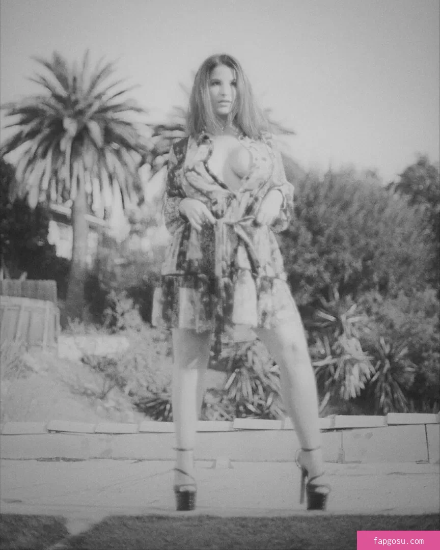 Lasirena69 - Photo #633