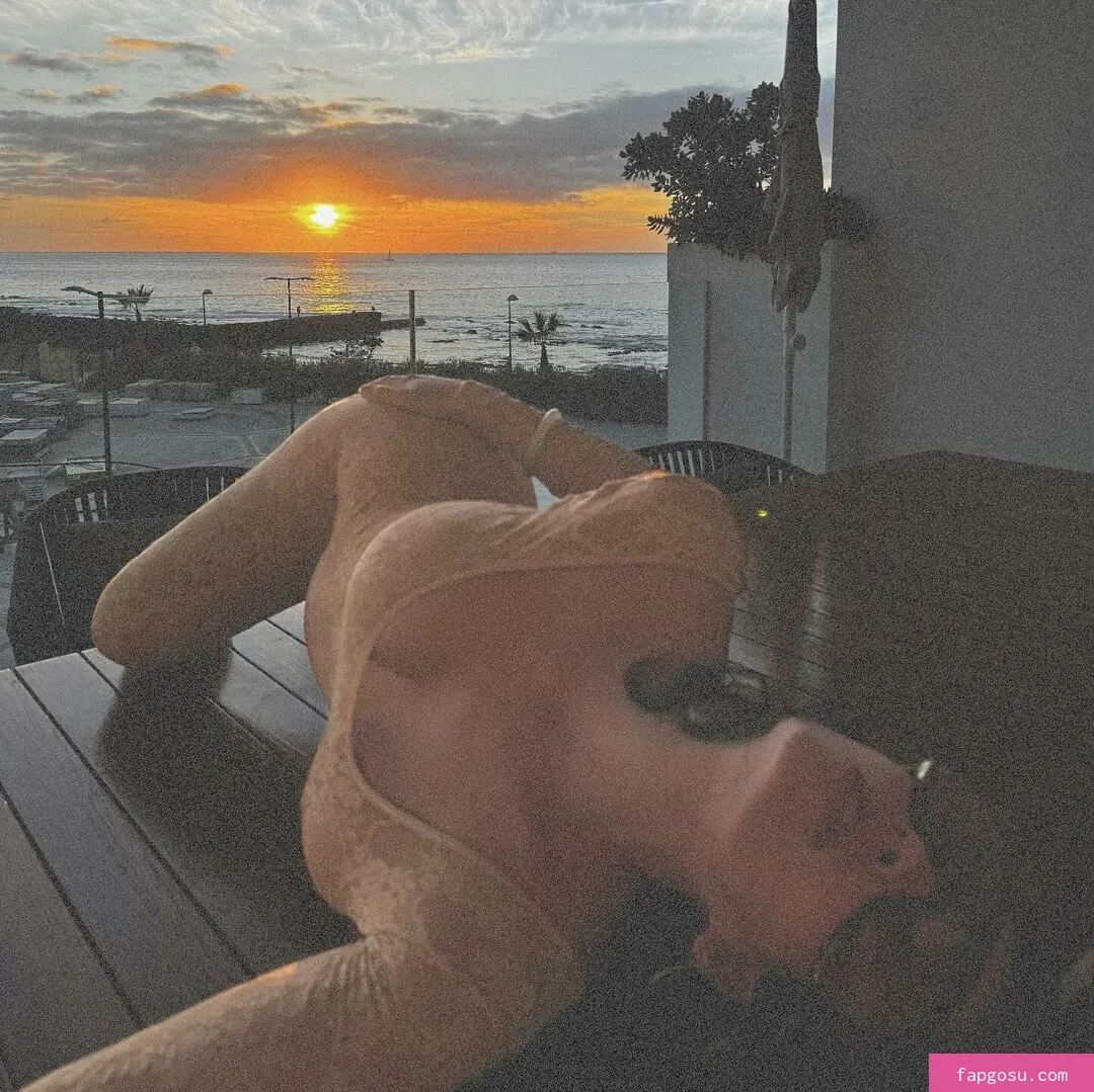 Lasirena69 - Photo #839