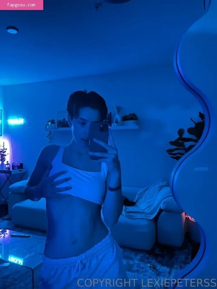 Lexiepeterss