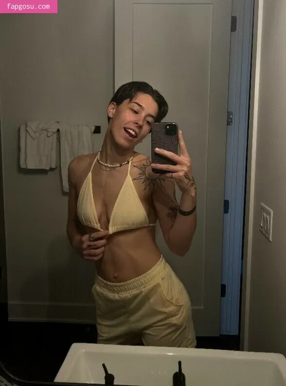 Lexiepeterss