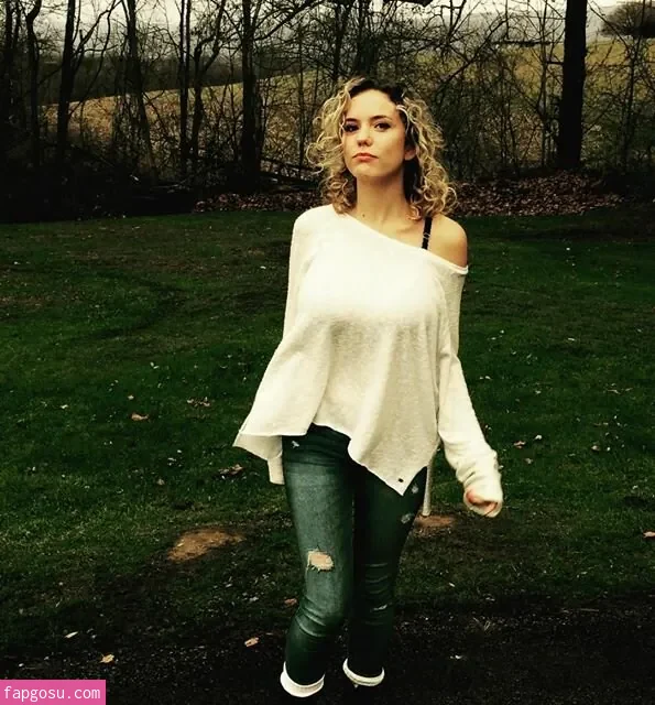 LauraMarieXoXo