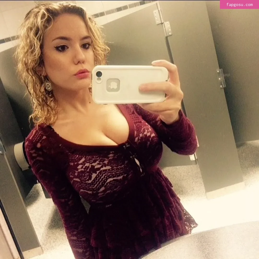 LauraMarieXoXo