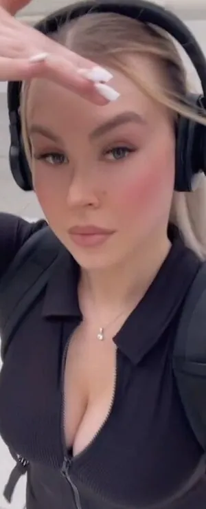 Lavrasophie content