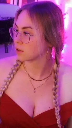 Lavrasophie content
