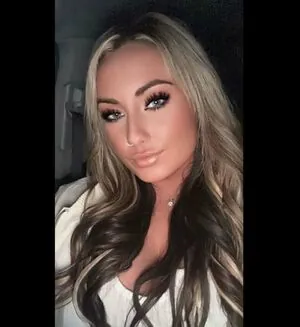 Leah Austin content