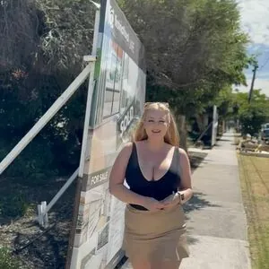 Lucy Adler content