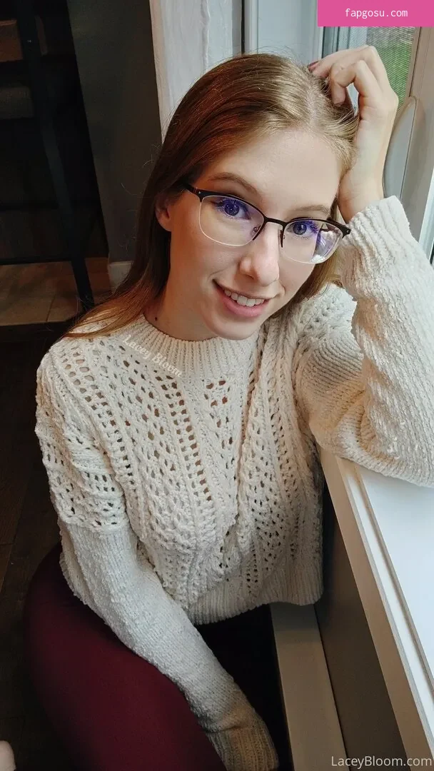 Lacey Bloom