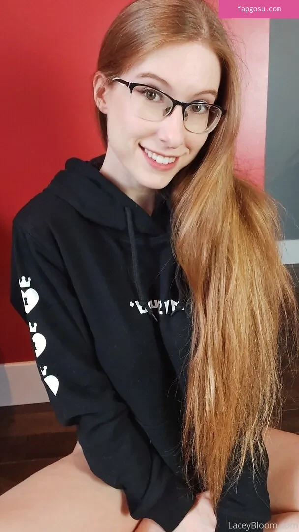 Lacey Bloom