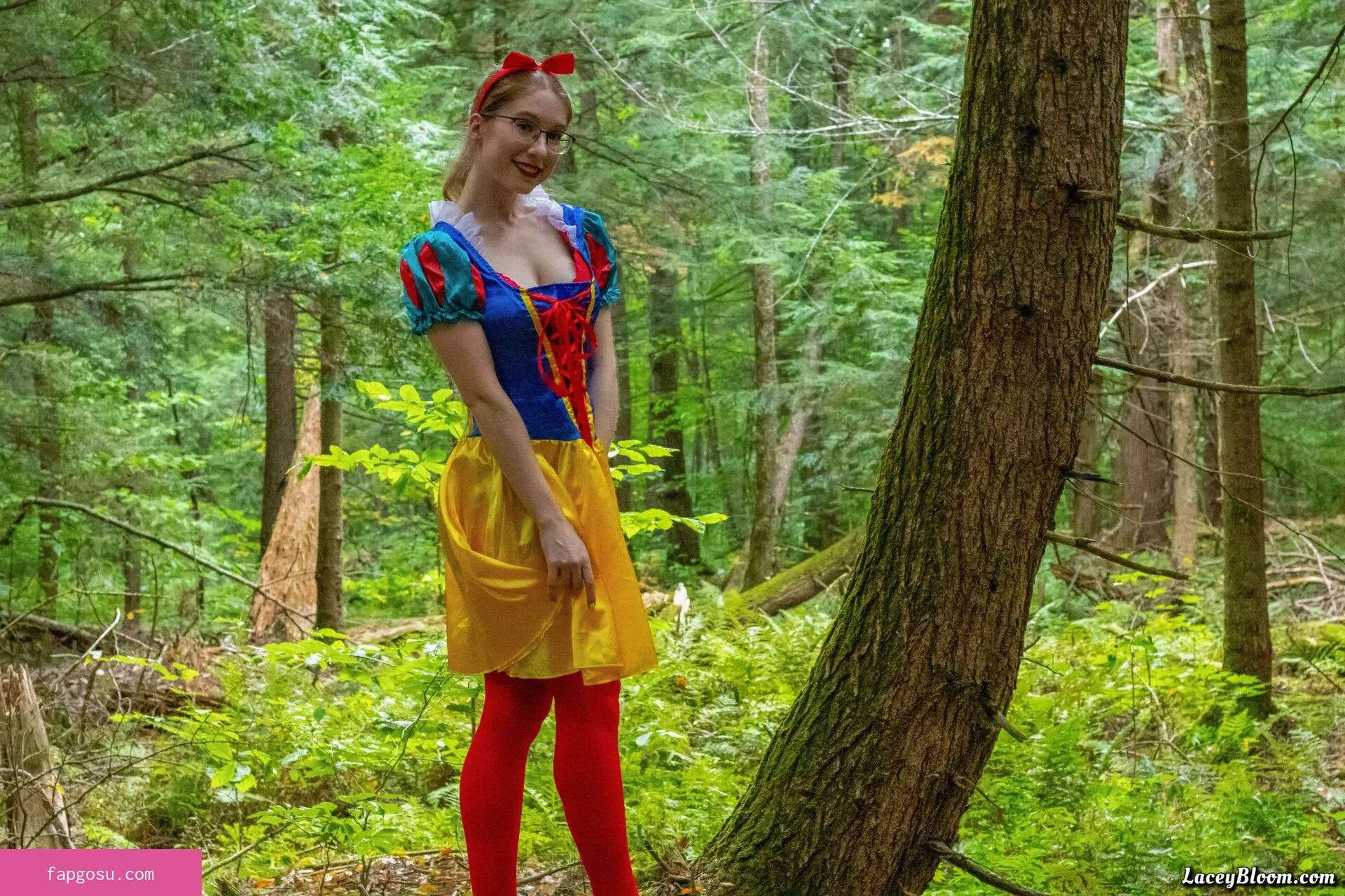 Lacey Bloom