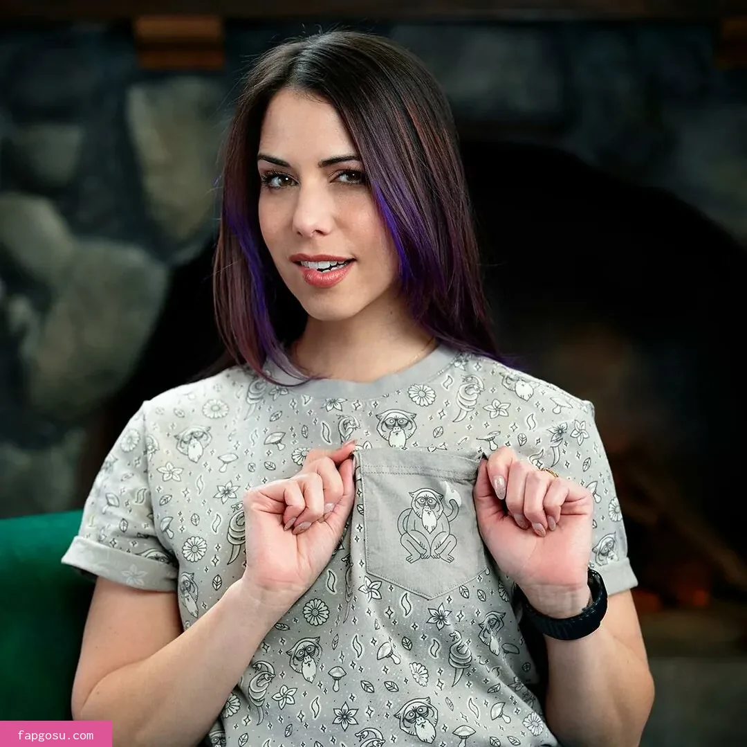 Laura Bailey