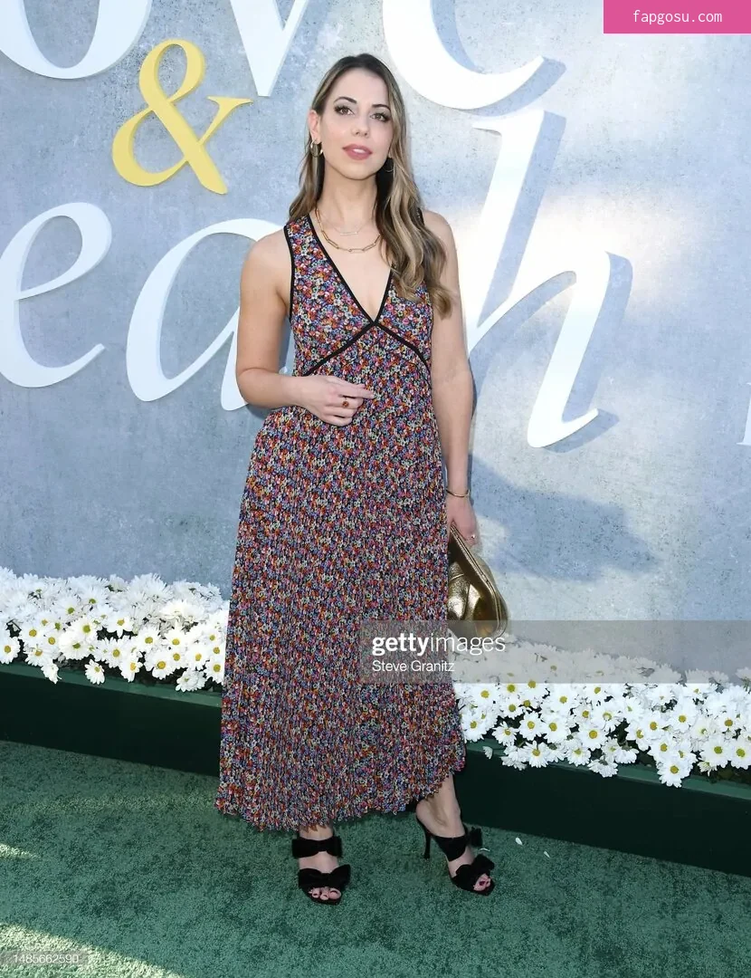 Laura Bailey