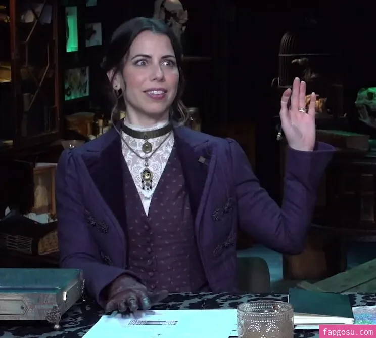 Laura Bailey