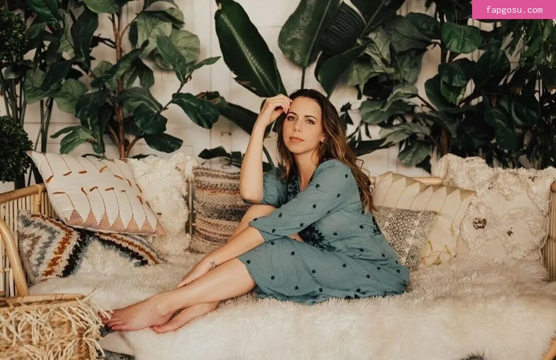 Laura Bailey