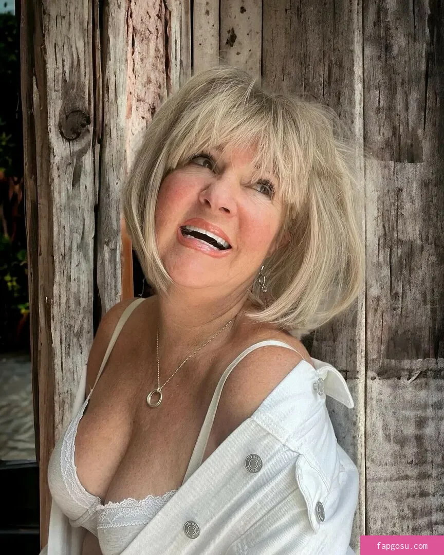 Lesley Banks