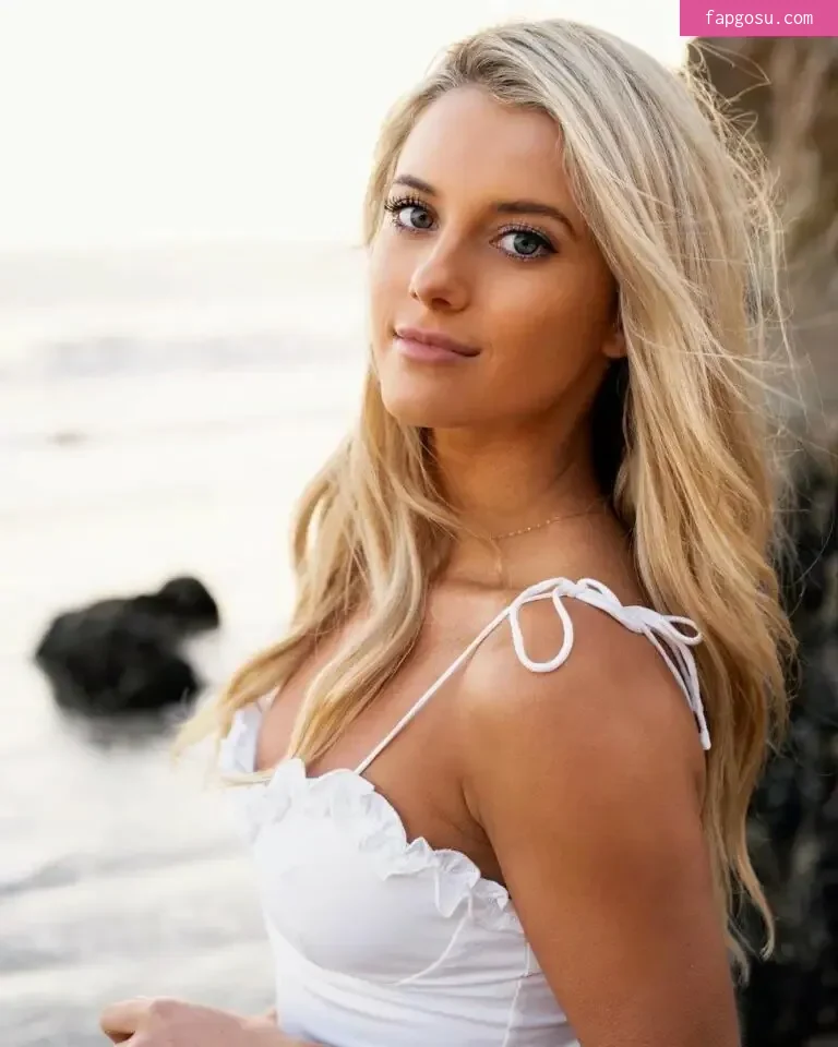 Lindsay Brewer