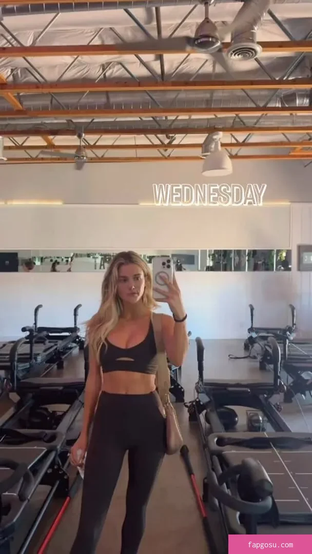 Lindsay Brewer