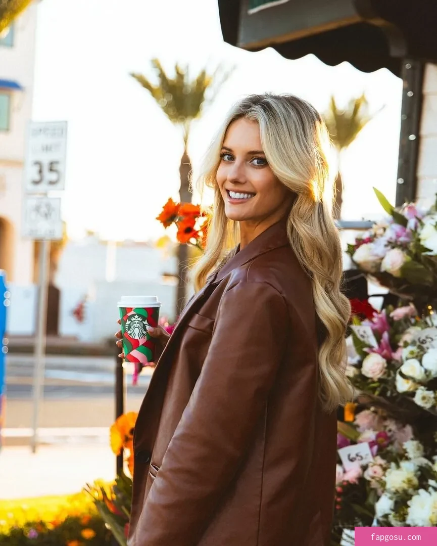 Lindsay Brewer