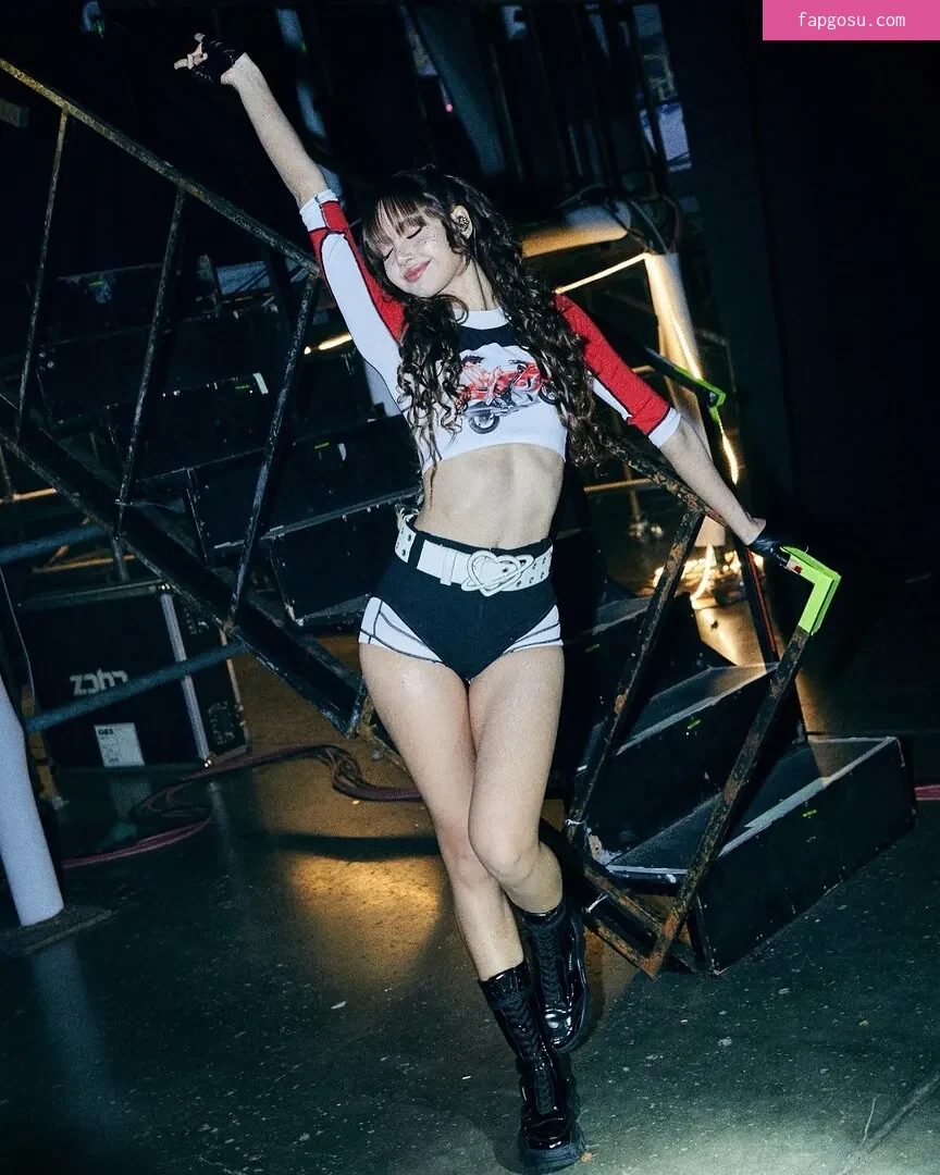 Lisa Blackpink