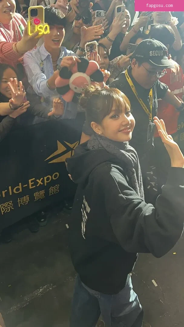 Lisa Blackpink