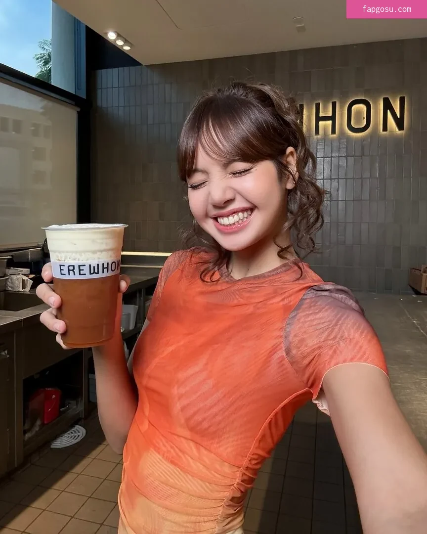 Lisa Blackpink