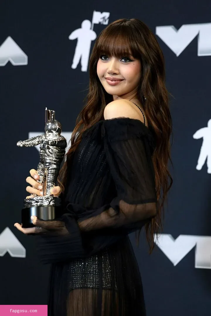 Lisa Blackpink