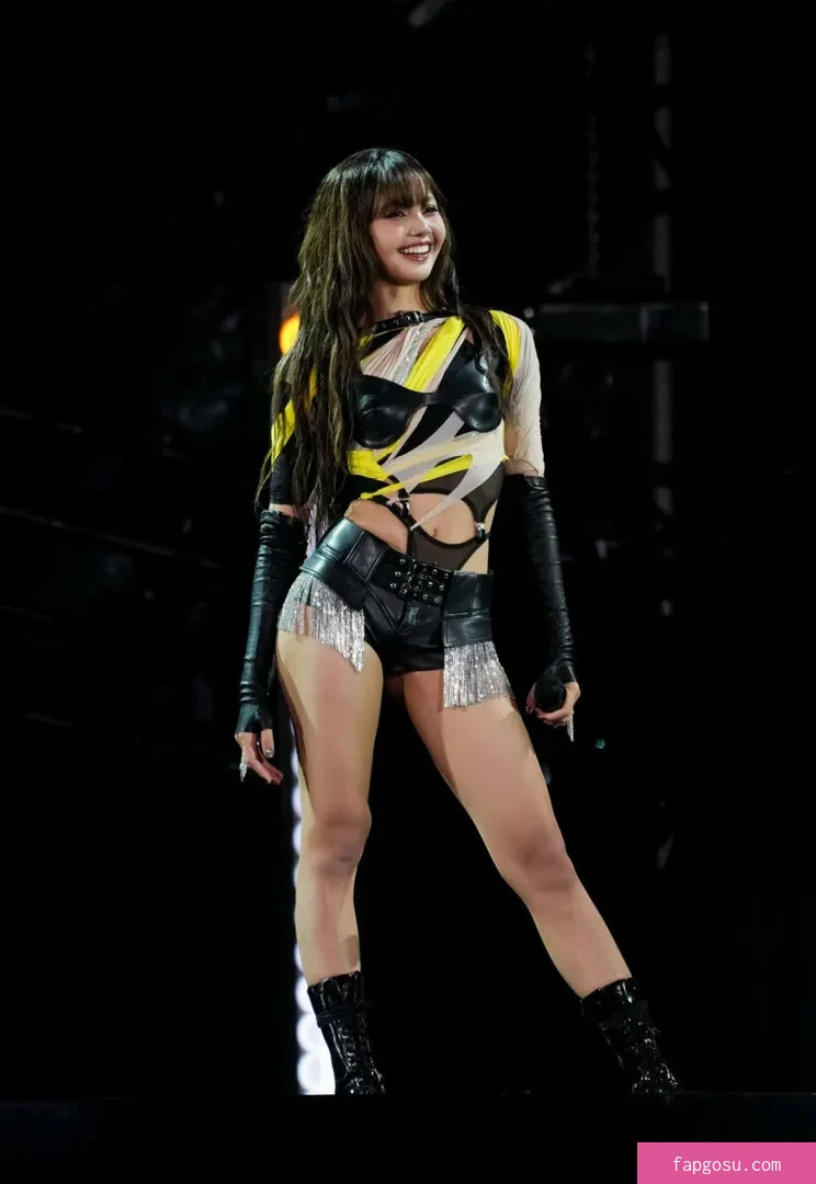 Lisa Blackpink