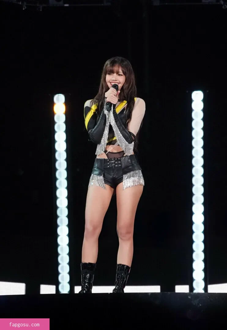 Lisa Blackpink