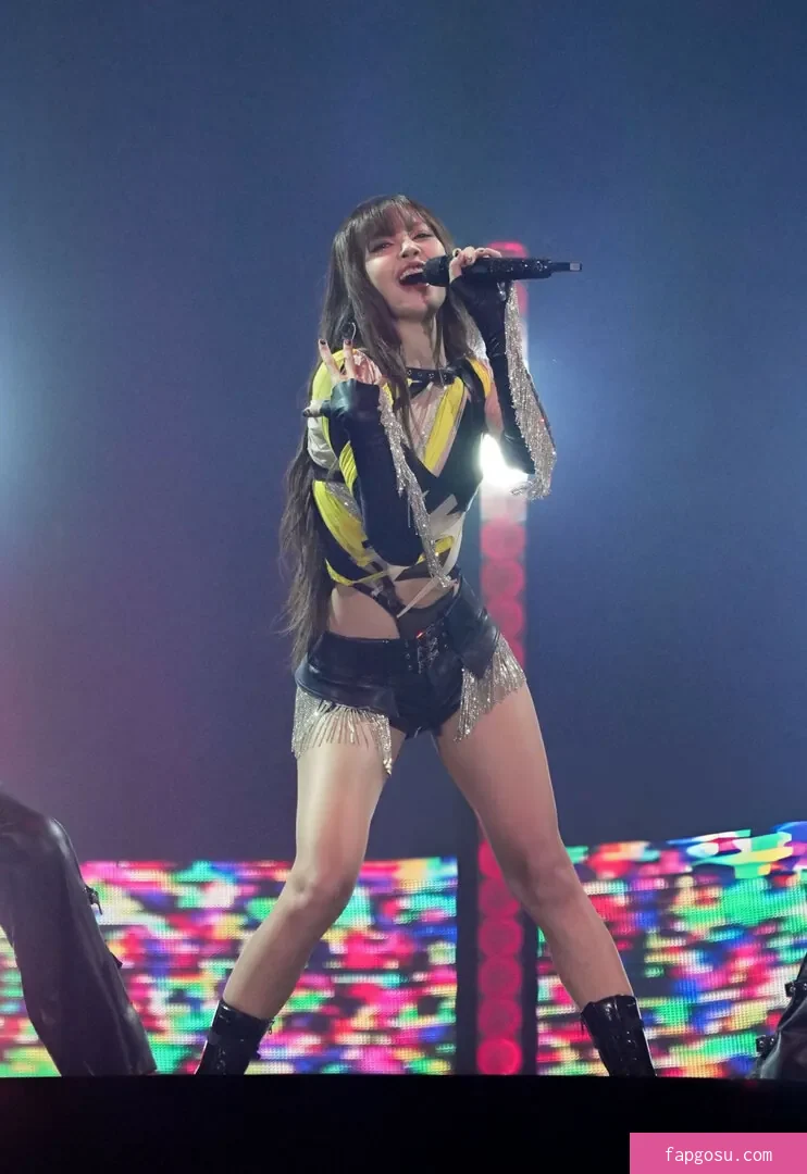 Lisa Blackpink