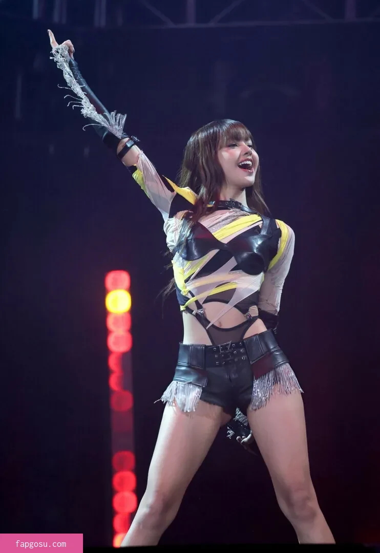 Lisa Blackpink