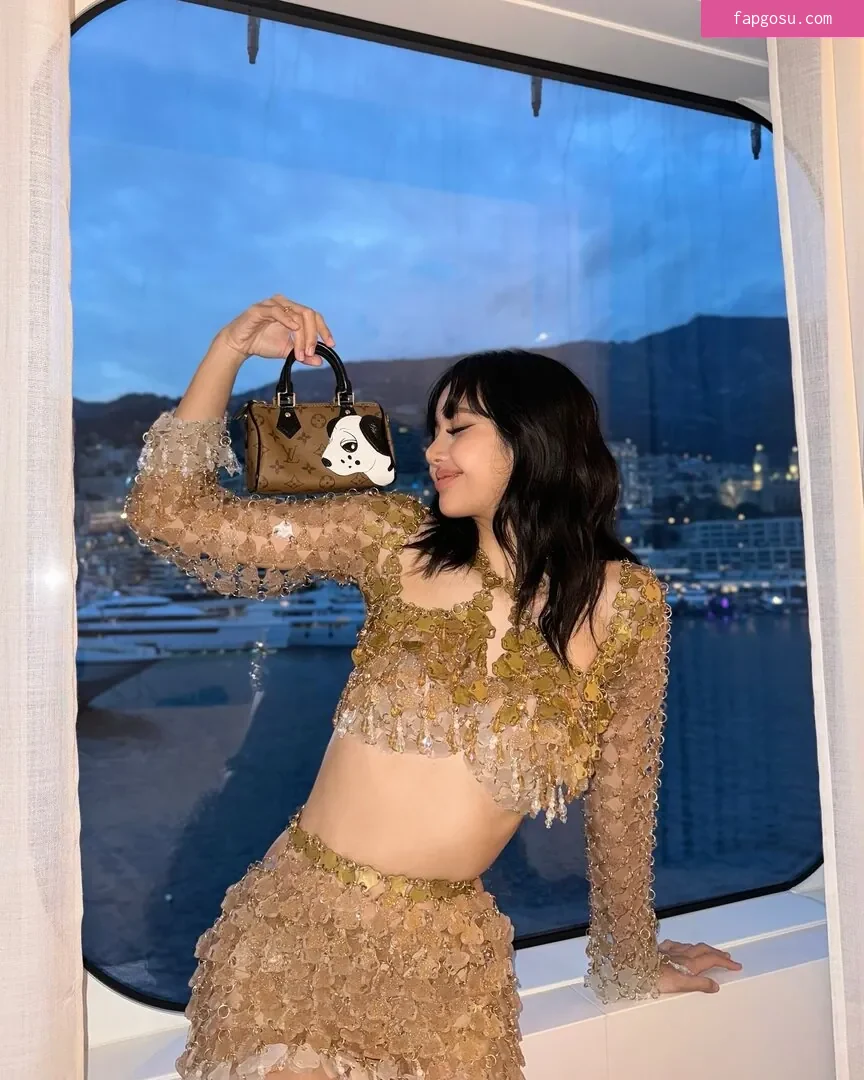 Lisa Blackpink