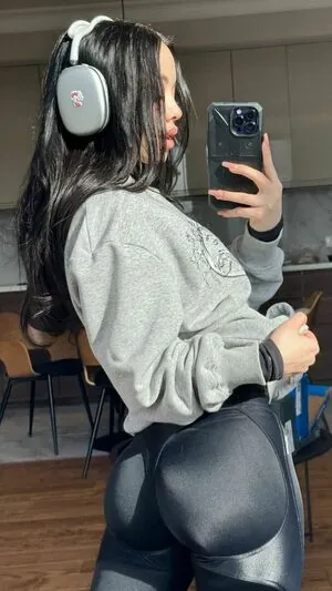 lyna_com content