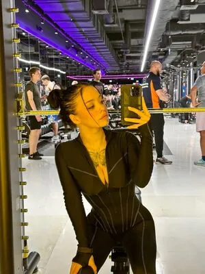 lyna_com content
