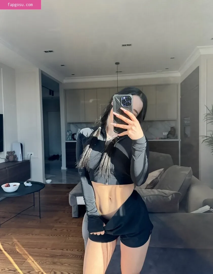lyna_com