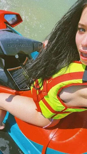 lyna_com content