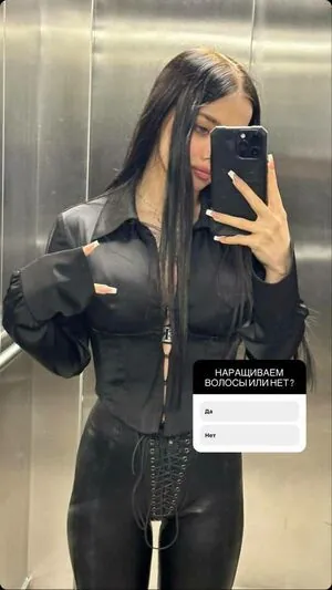 lyna_com content